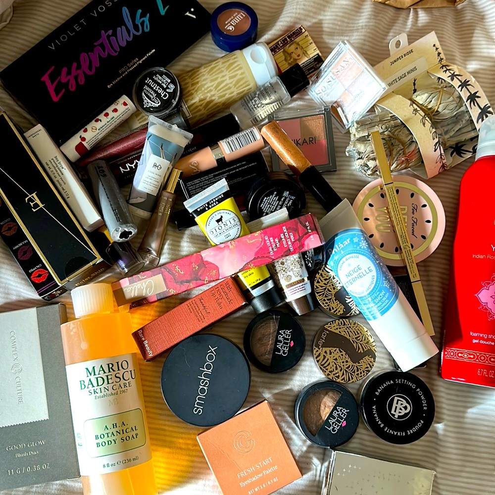 Get 5 new beauty products- Mystery bag